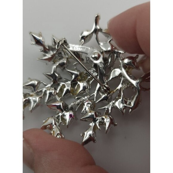 Vintage Signed Coro blue stone flower brooch - Picture 7 of 8